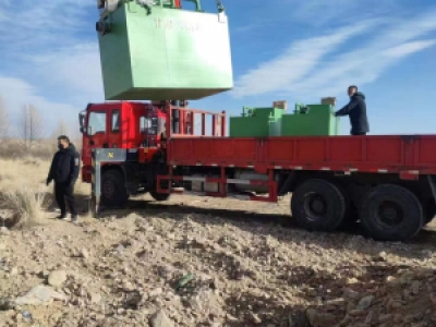 青海共(gong)和寺院